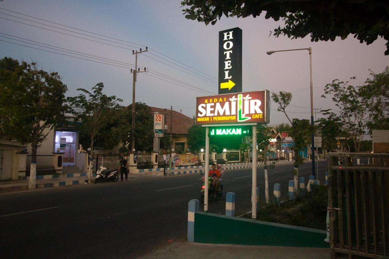 Reddoorz Plus Syariah Near Alun Alun Sampang Sampang (Sampang) Exterior foto